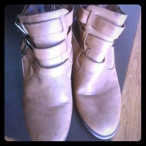ankle boots